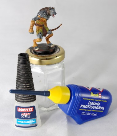 Super Glue and plastic glue